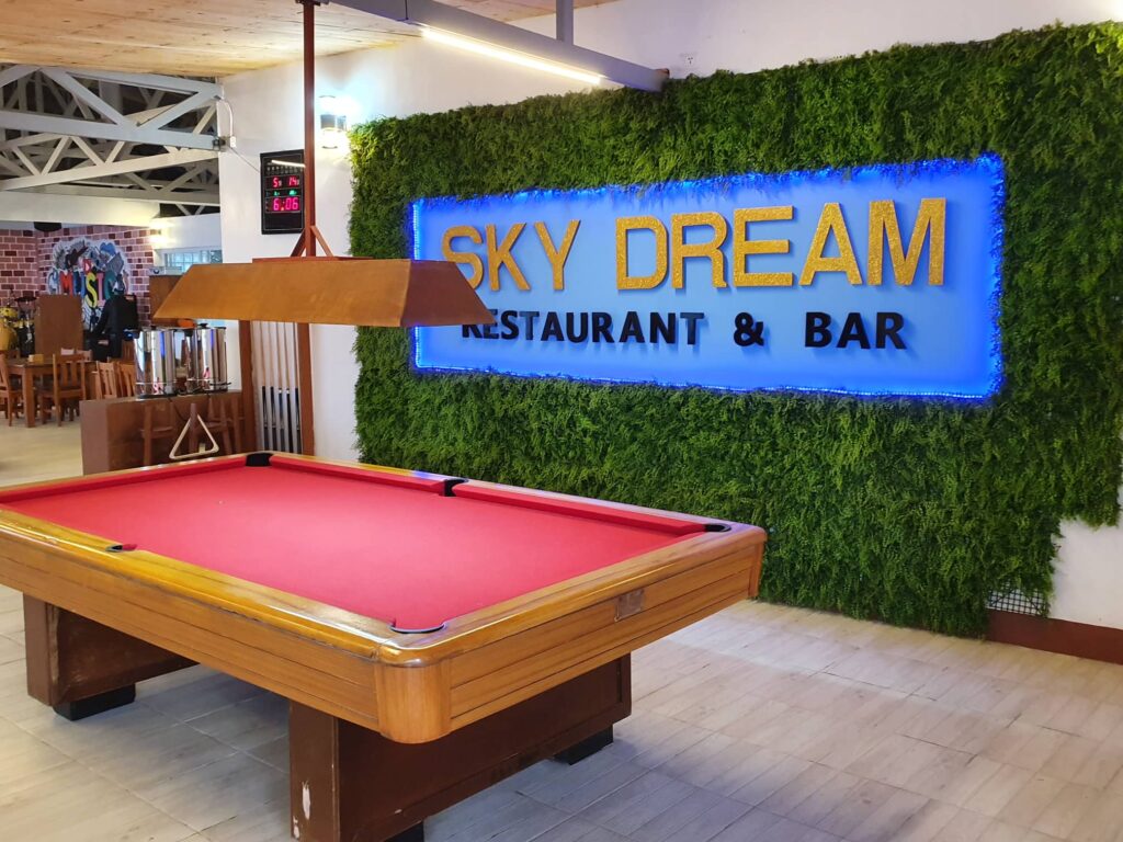 Sky Dream Bar and Restaurant Puerto Galera
